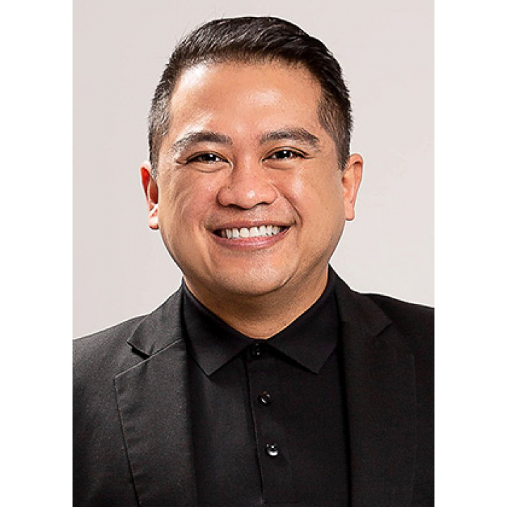 Headshot of Dr. Nico Domingo (2023)