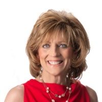 Headshot of Lynda Hood (2021)